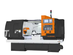 CNC-Drehmaschine mit Bedienpult